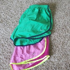 Women's tempo running shorts Nike medium